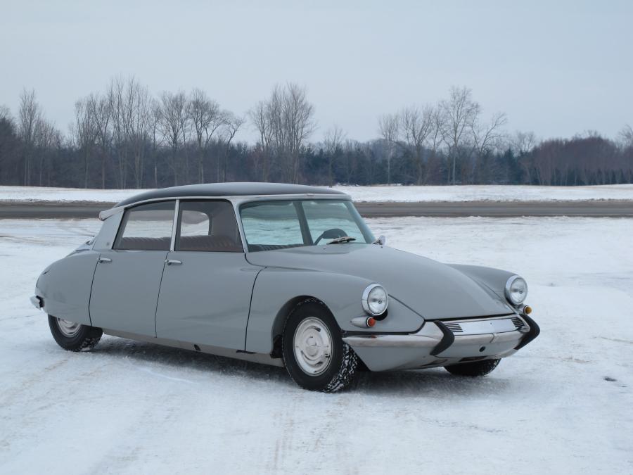  Citroen DS21 Pallas 1967 года  (фото 1 из 3)